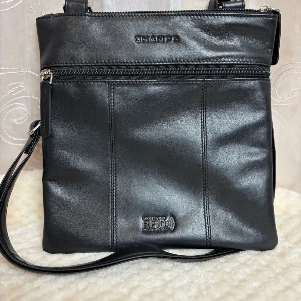 Champs Black Smooth Leather RFID Messenger Crossbody Bag
